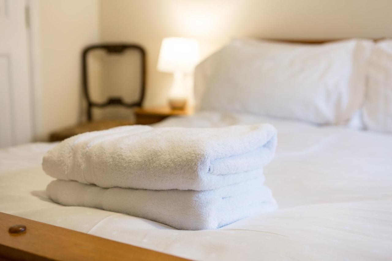 Central & Stylish 3 Bedroom, 2 Bath, Free Parking Edinburgh Ngoại thất bức ảnh